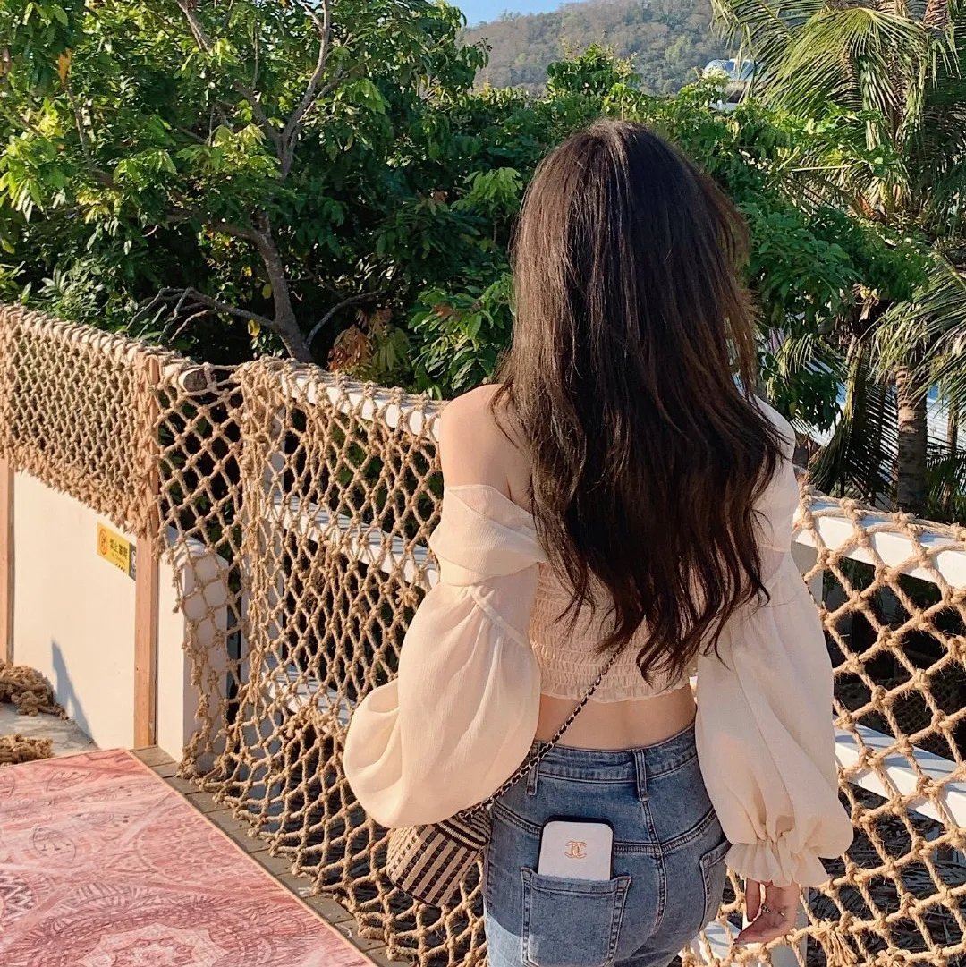 美人为陷诱他出局